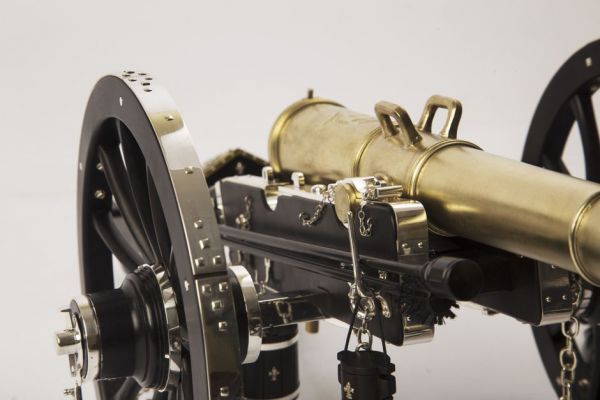 12_pounder_gribeauval_silver_ebony_cannon_andlimber_model_101.jpg
