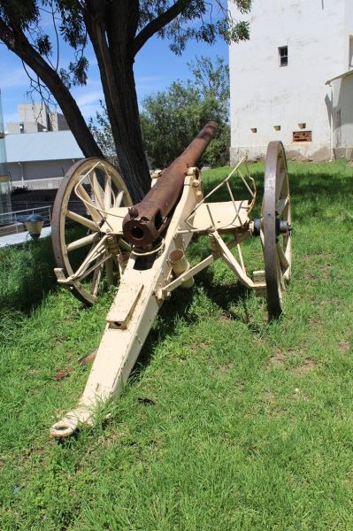 cannons_in_windhoek_namibia_6.jpg